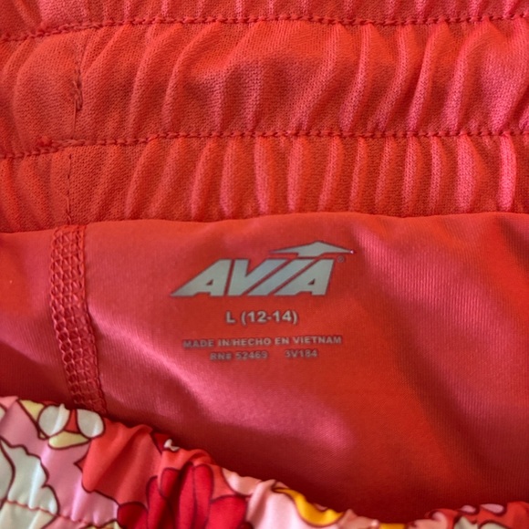 Avia athletic vibrant floral shorts - Picture 5 of 6